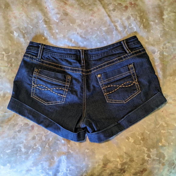 🦅ARDEN B. Short Jeans - Picture 2 of 6
